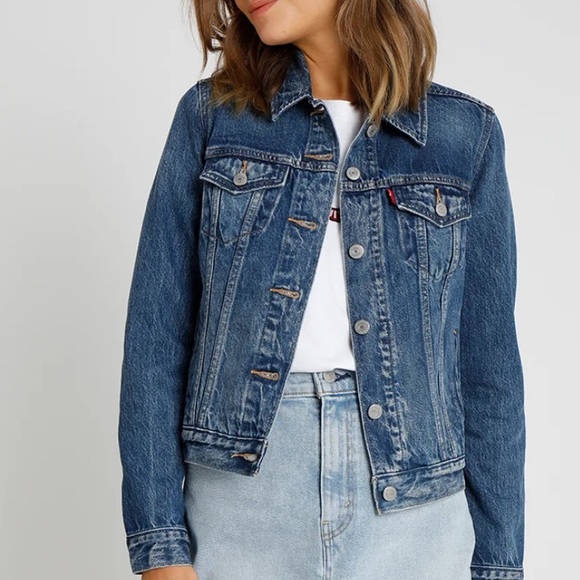 Levi's Jackets & Blazers - Levi’s Trucker Jean Jacket Medium Wash